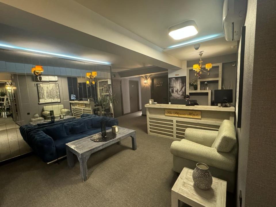 The Phoenix Boutique Hotel Yerevan Exterior foto