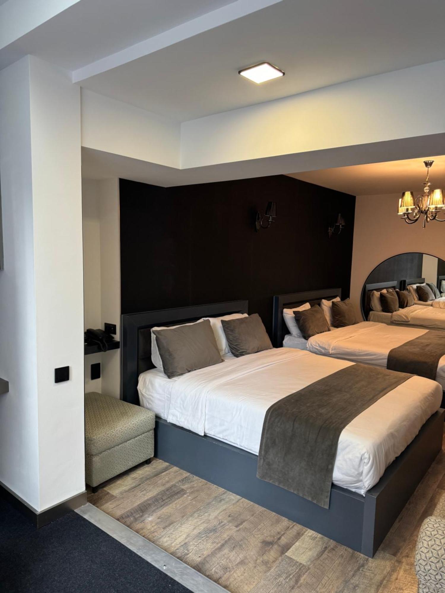 The Phoenix Boutique Hotel Yerevan Exterior foto